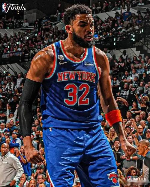 NBA历史上，因为没钱留不住夺冠功臣的戏码不少，但因为“不敢有钱”而拒绝给当家球