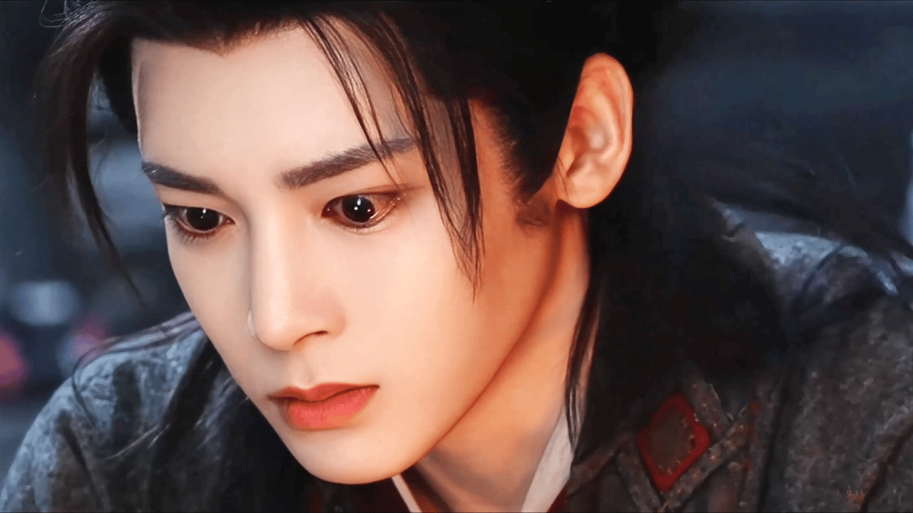 侯明昊侯明昊 定格侯明昊帅气的杀青瞬间，一路付出都值得被看见，满心盼着南京演唱会