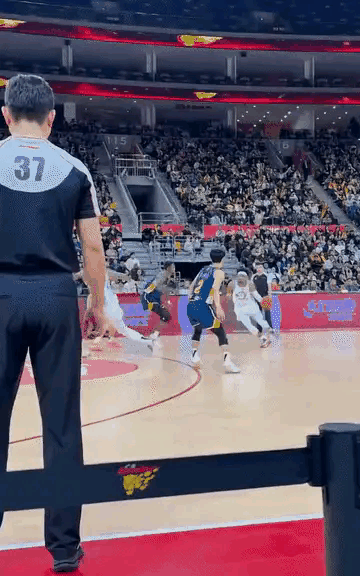 CBA 没有徐杰的广东队，到底是cba的二流还是三流球队？下半场没有徐杰，后场乱