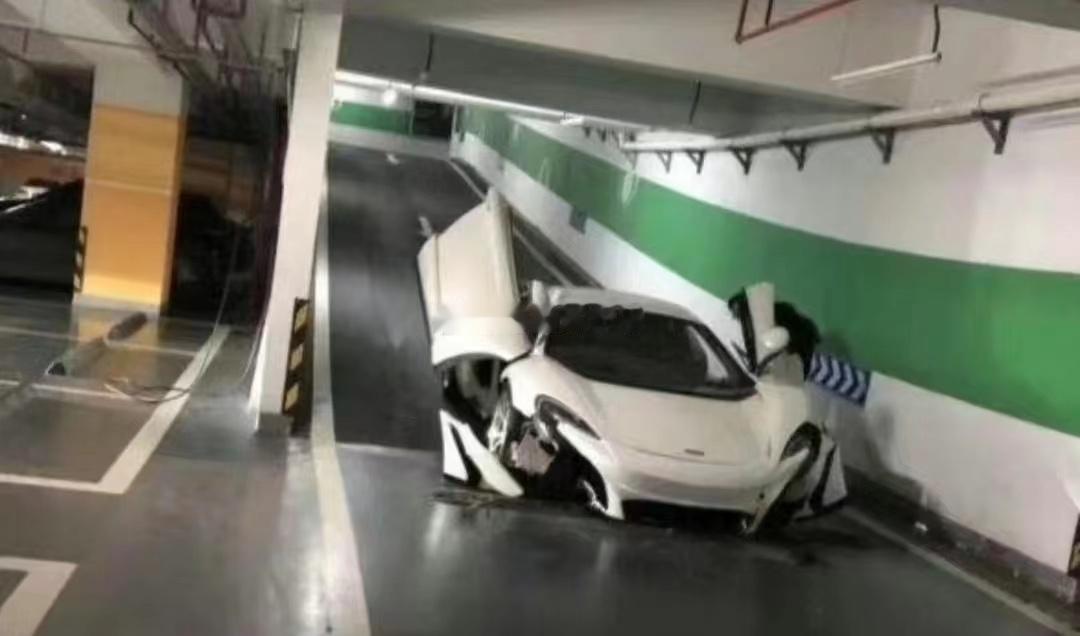 提问：拖车能下地库吗？？？目前有低趴版本的拖车吗？？？