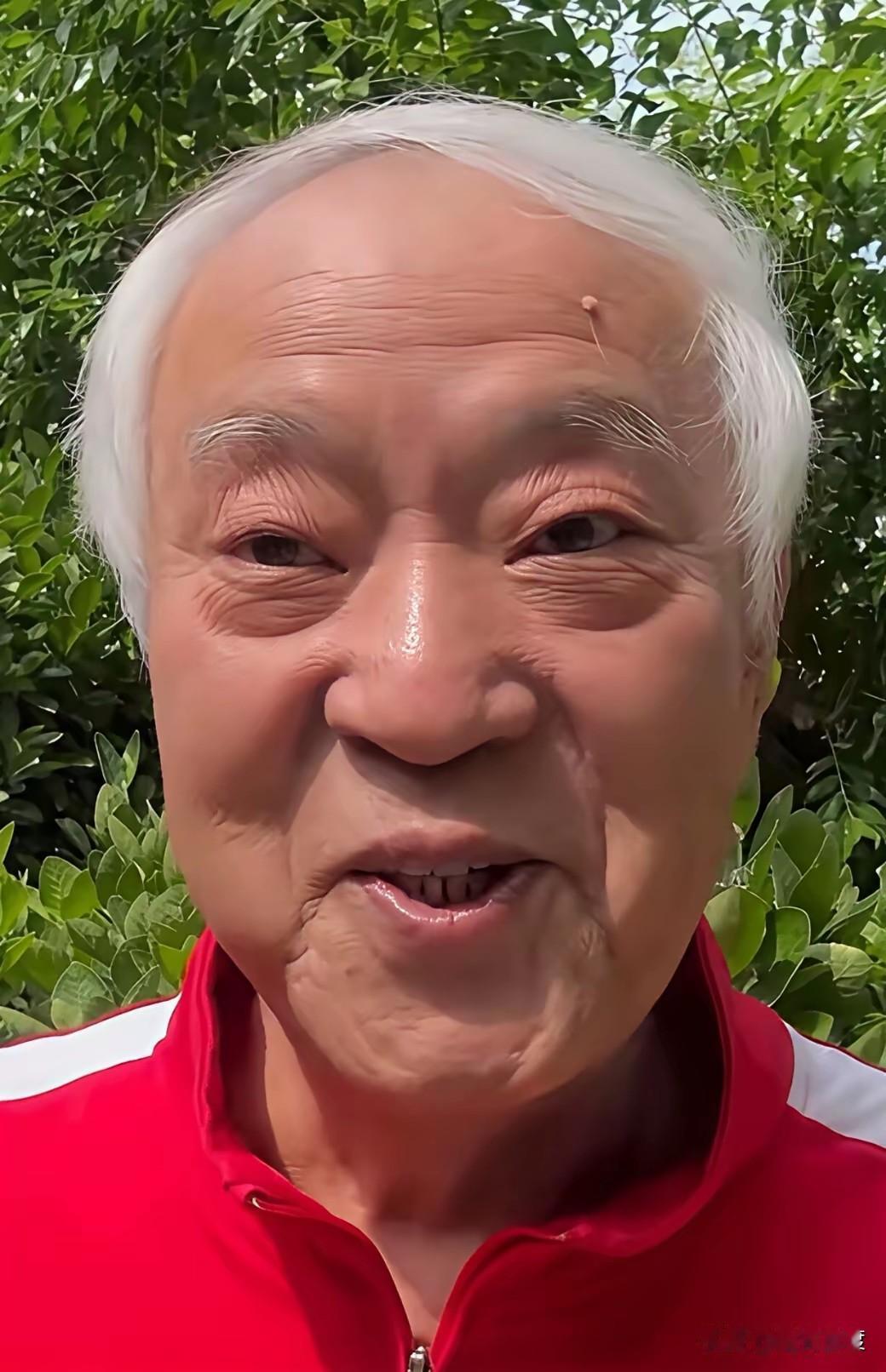你瞅瞅，你瞅瞅！
一个说相声的，非要走仕途，不是他的活，他非要干。
俗话说的好，