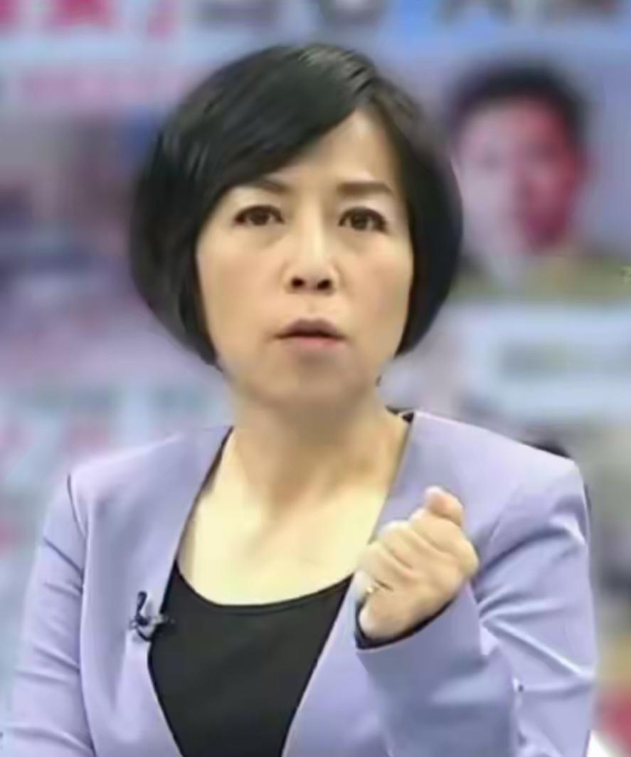 黄智贤正面回应邱毅：我们从来不是一个阵营的人
 
她说：我今天把话彻底说清楚，我