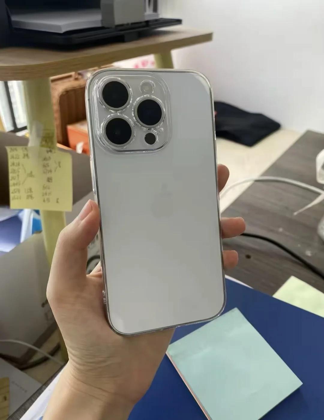 关于我刚入的Iphone14pro...
纠结了很久还是入了二手Iphone14
