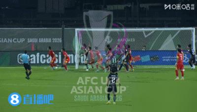 到手的点球，被那块冰冷的屏幕偷走了。

丁升培已经跃至半空，额头触到了皮球的纹路