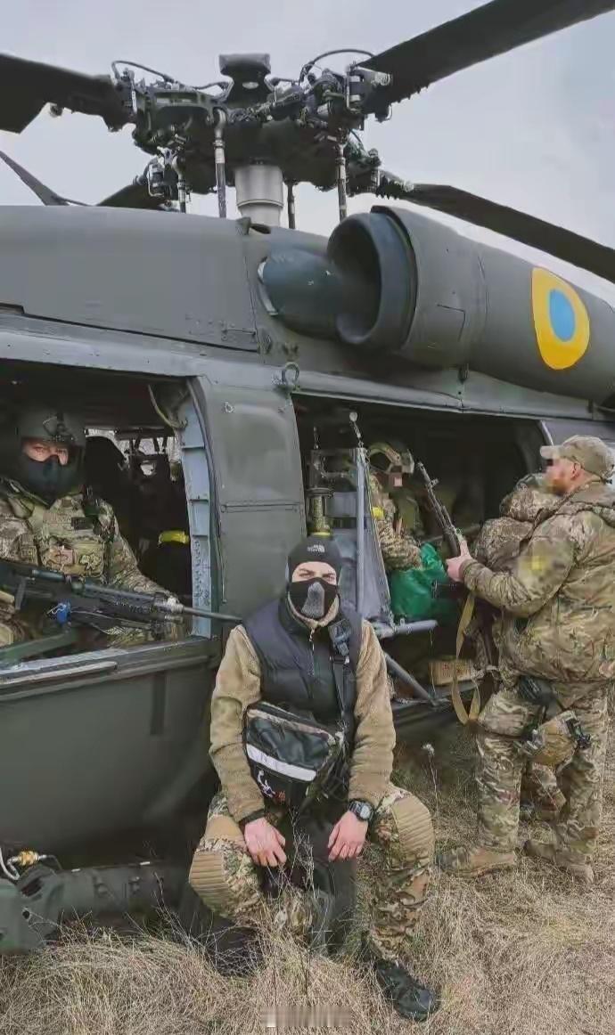 “大鱼”被困红军城 与乌军救援队惨遭一锅端 据俄媒战报，俄军正以迅猛速度向红军城