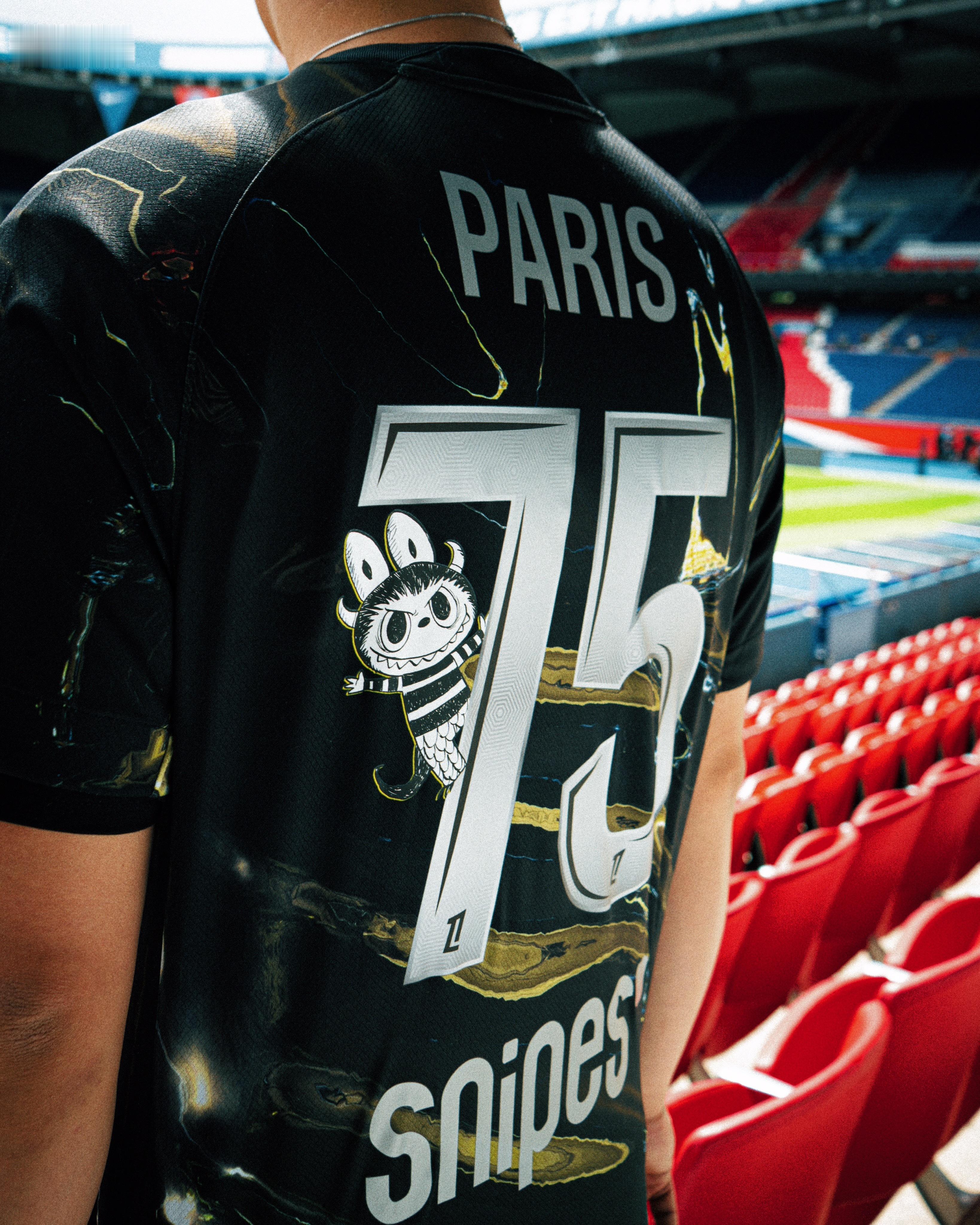 巴黎圣日耳曼推出与 Labubu 的联名球衣，将在法甲对阵朗斯的冠军关键战中首次