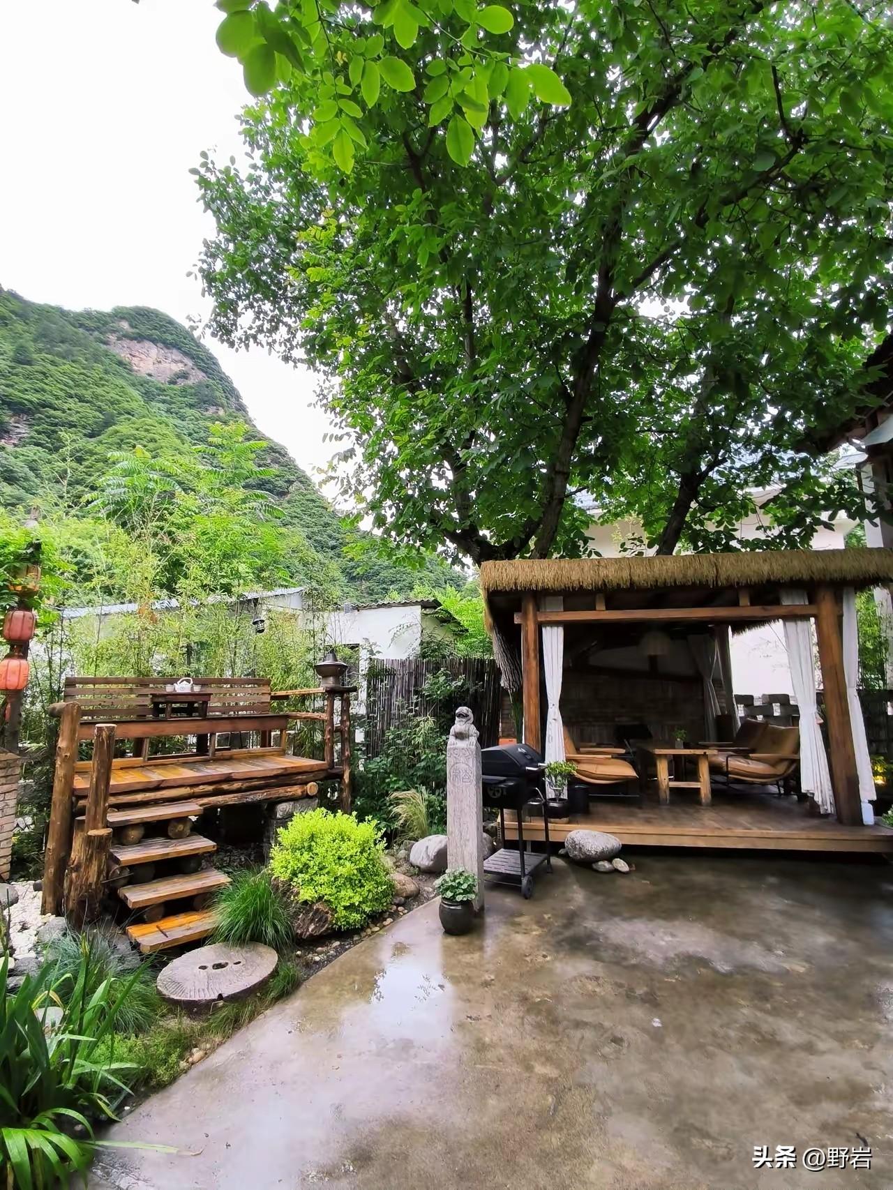 退休女人最好的活法，不靠跳舞养生远游，做好这五件事踏实又增收
 
一、常听书读书