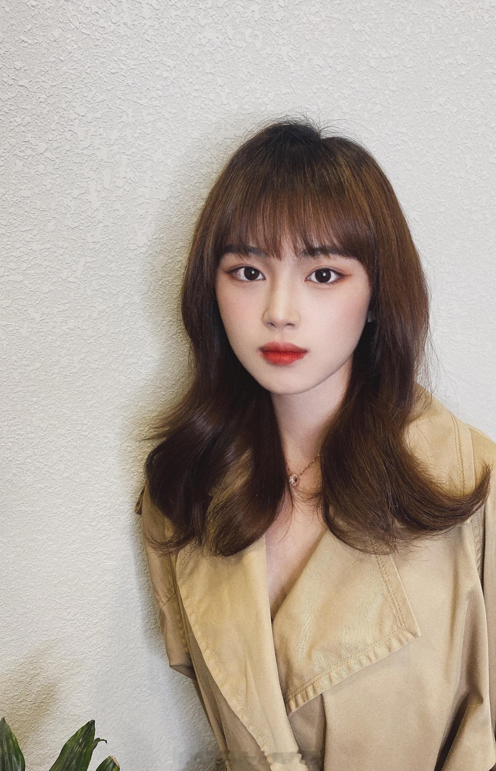 来自西北政法大学，00年，身高168cm，体重52kg[心] ​​​