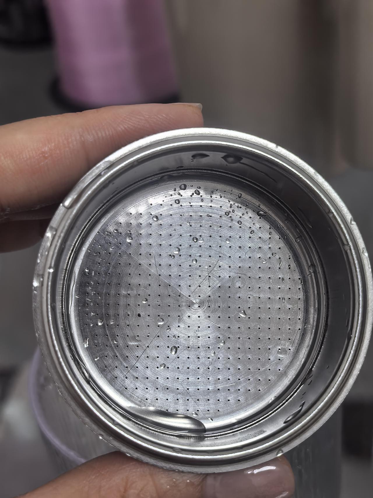 白开水和矿泉水哪样好喝？
白开水和矿泉水哪样好喝？
白开水和矿泉水哪样好喝？
你
