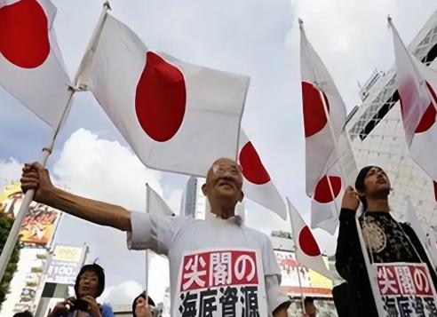 2030年就是中日力量对比的“死亡交叉点”？日本右翼比谁都清楚：五年后中国航母更