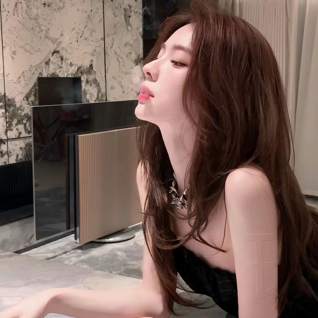 𝐌𝐲 𝐥𝐢𝐟𝐞☕️能痛哭一场或许是好事 那种平淡又漫长的悲伤才最要命