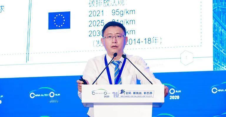 宁德时代副总裁孟祥峰：以后开油车很烦人，因为加油站太远。

孟祥峰说这几年插混车