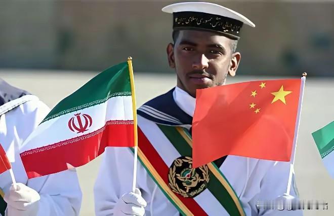 伊朗单挑美国有胜算？答案很现实：关键从来不在自身实力，而在两大后盾
 
中东局势