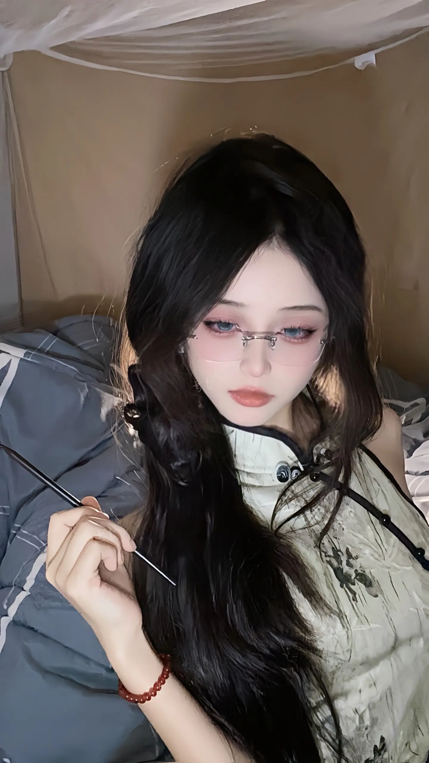给予你的奖励是吻痕。