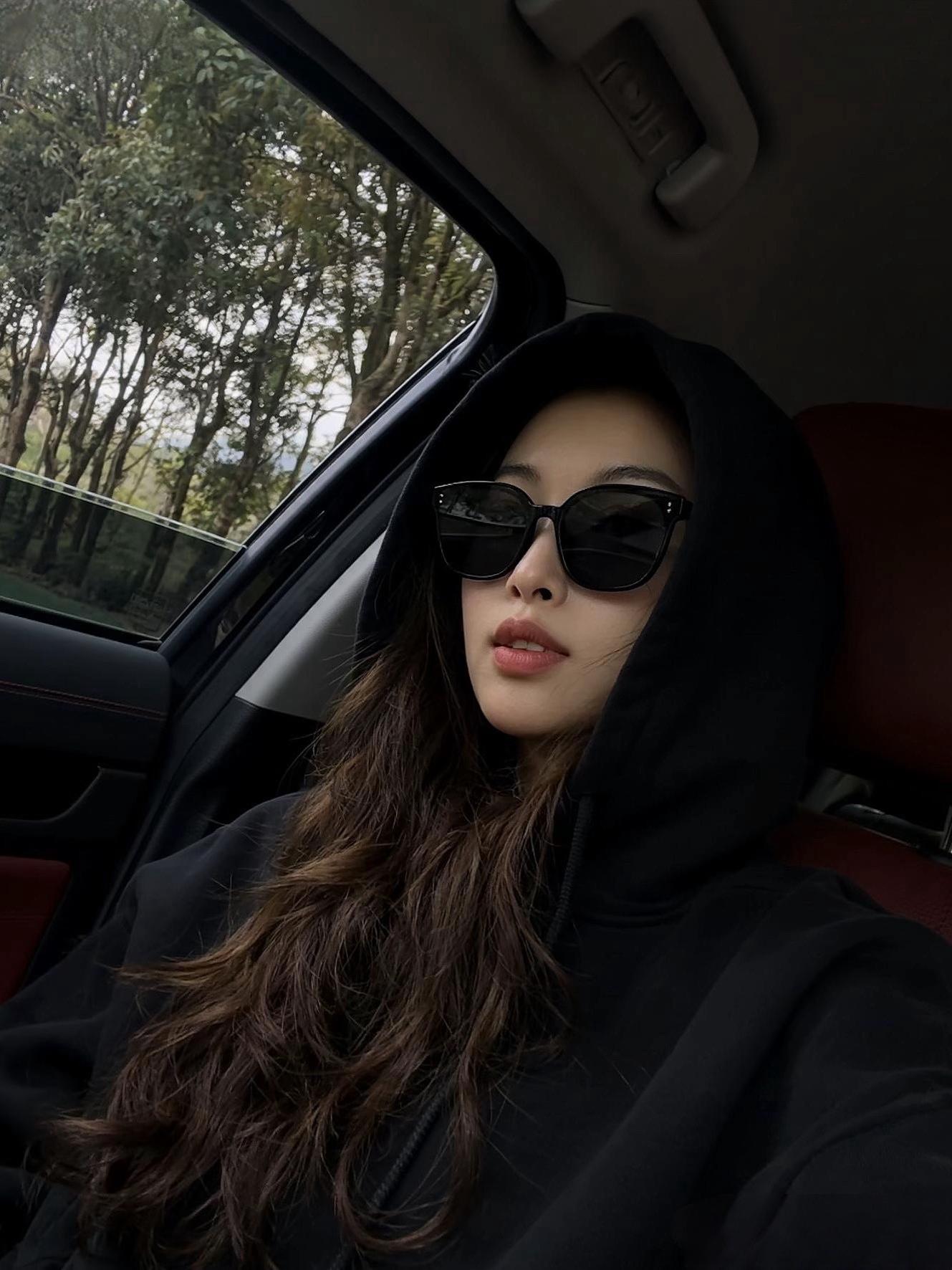 下了几天雨人都郁闷了！今天太阳出来了，必须出去耍一哈 爬山中毒 露营中...