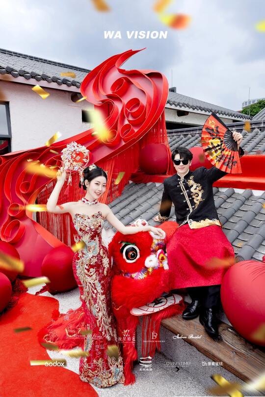 把中式婚礼搬到了屋顶上！