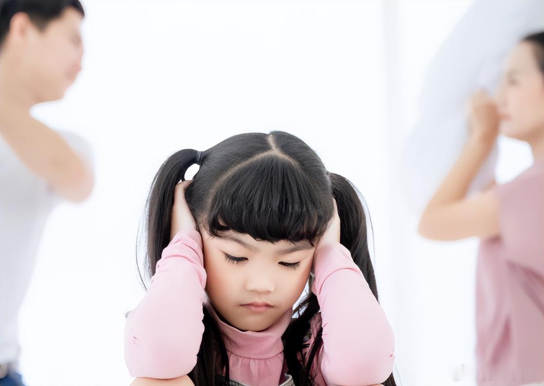 【对离婚七年儿子千里寻母怎么看？孙玉良：爸妈谁更好，儿女是杆秤】看到一个头条热搜