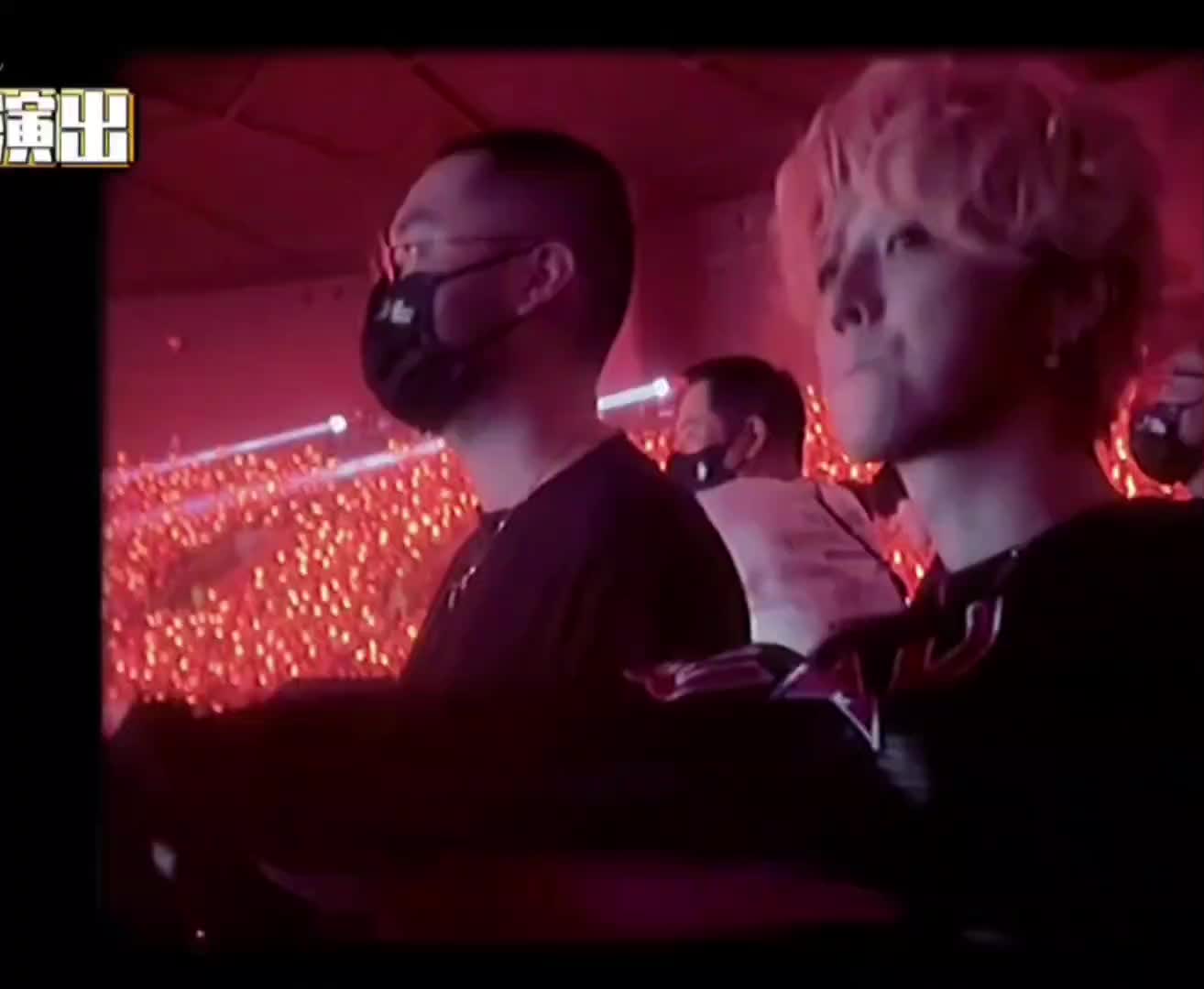 这个卷毛好好看