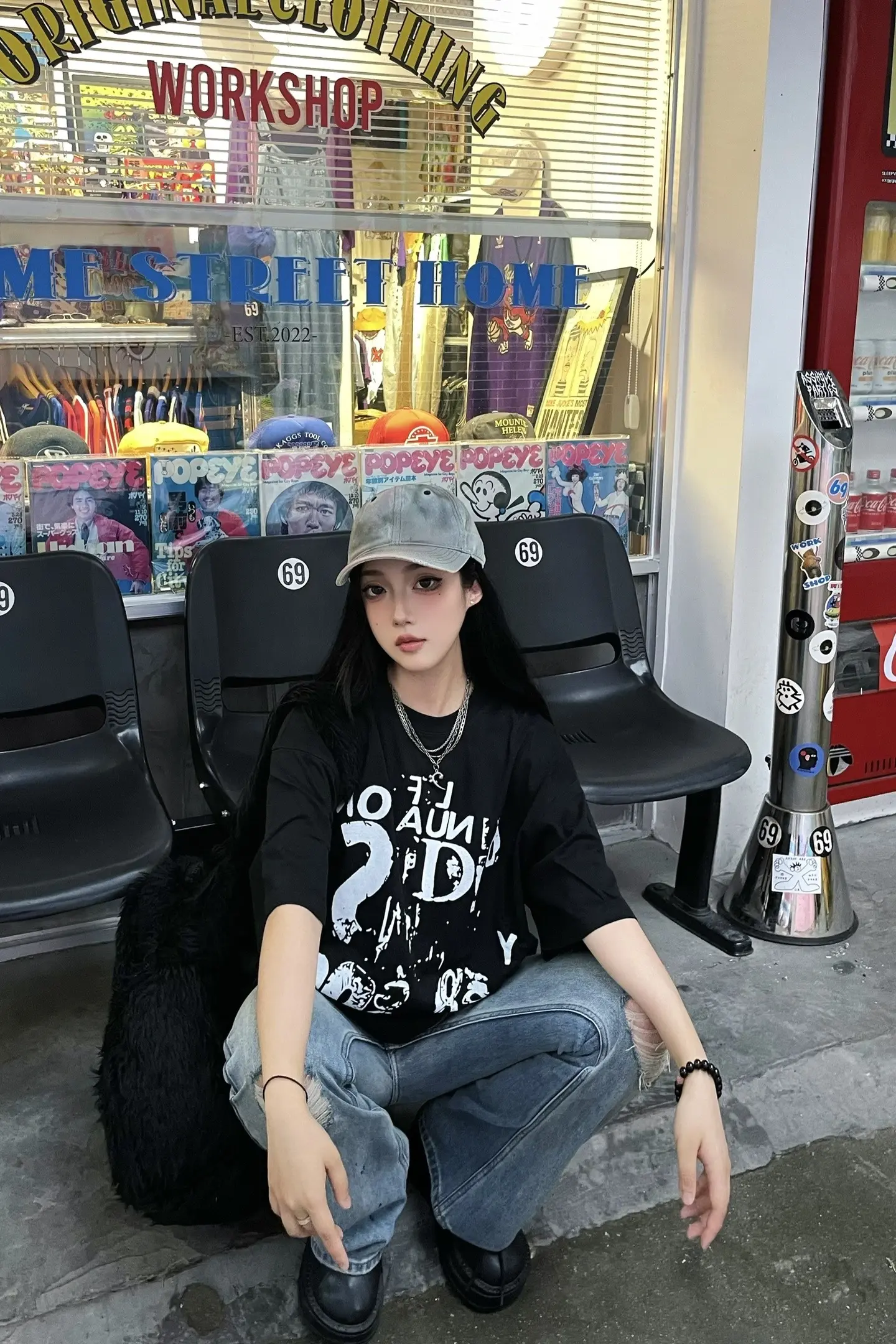 真羡慕你啊 天天跟那么多个人聊天 专业对口了毕业了还能去当客服
