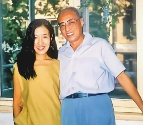 1986年，65岁的火箭专家杨南生娶了29岁的张严平，张严平的父母不同意，不料，