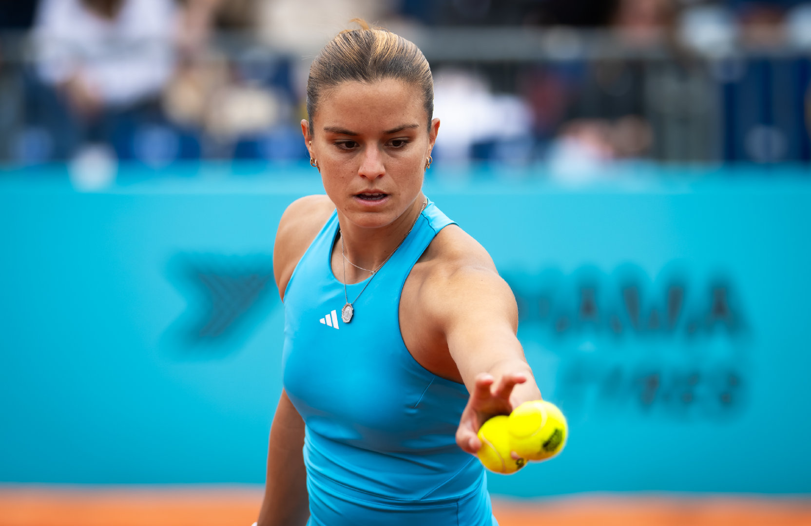 WTA1000罗马站首轮，萨卡里克服落后一盘外加一次破发的不利局面，最终以5-7