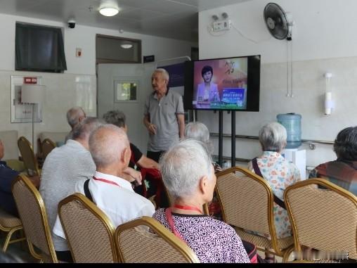 我终于知道，好多老年人，不愿意去到养老院的原因了！

首先：不自由，养老院和幼儿