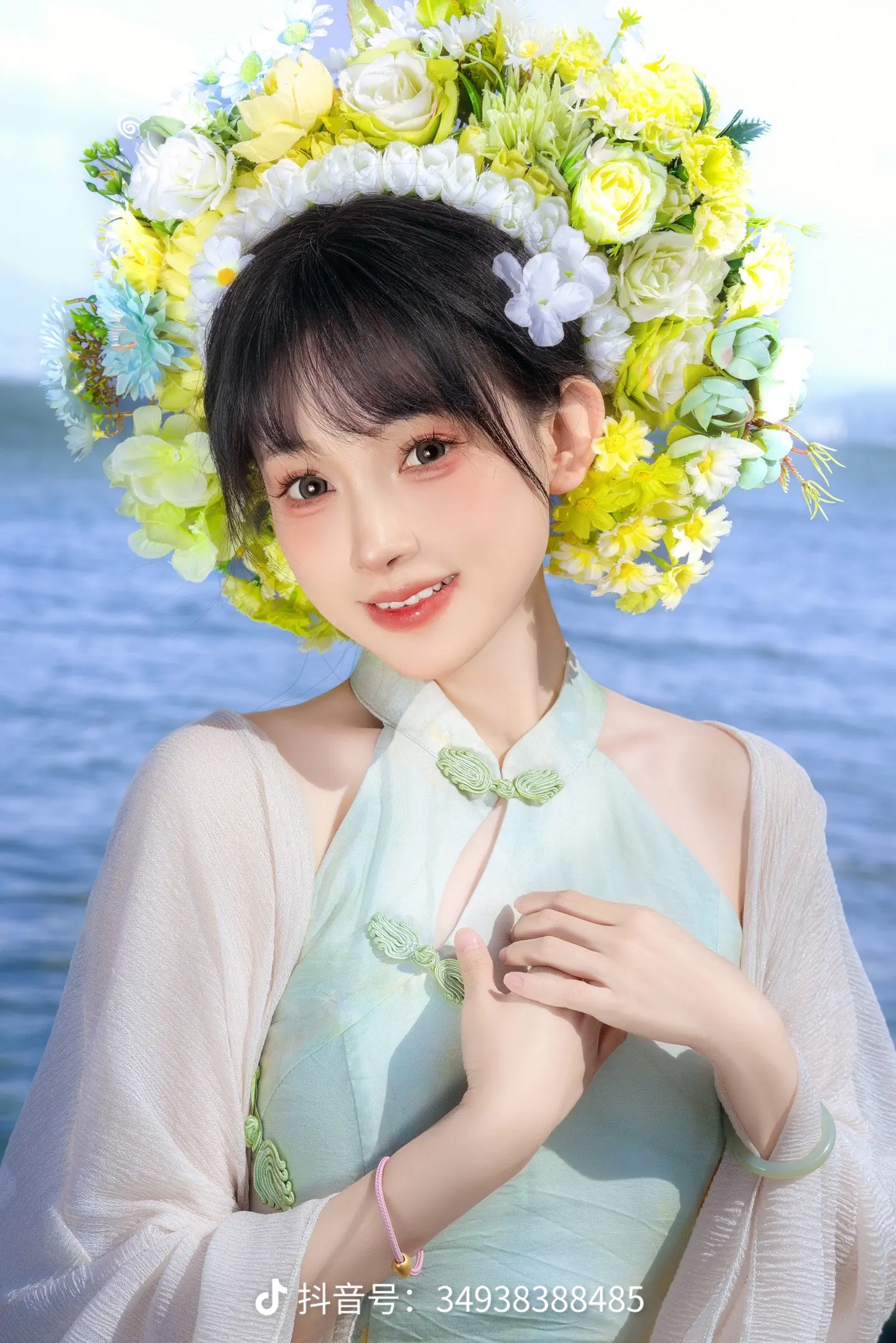 今生簪花 世世漂亮~”旗袍和簪花太配啦！