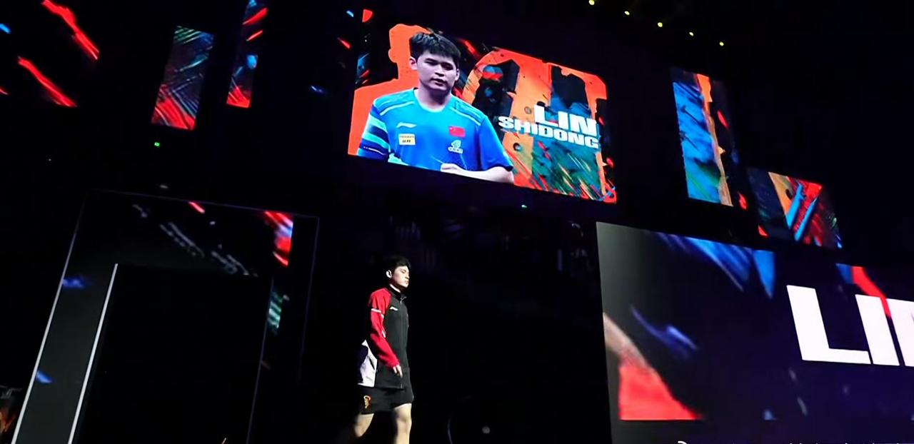 林诗栋上场[奋斗]！
林诗栋🇨🇳VS宇田幸矢🇯🇵！
这是WTT中国大满贯