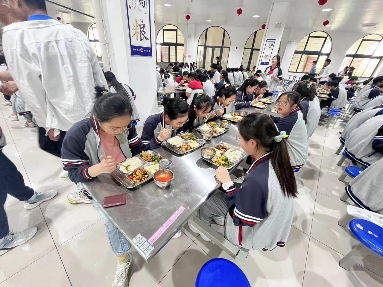 青春的味道，食堂的美好时光