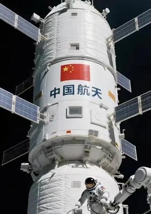 为什么大家都不提 中国空间站 了？因为没脸提，跟国际空间站差距太大！中国空间站可