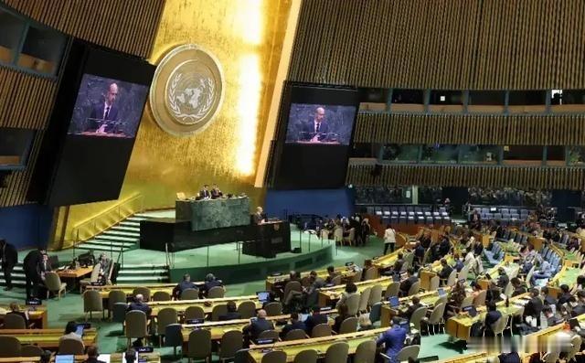 4月27日，《不扩散核武器条约》第十一次审议大会于联合国开幕。伊朗经不结盟运动推