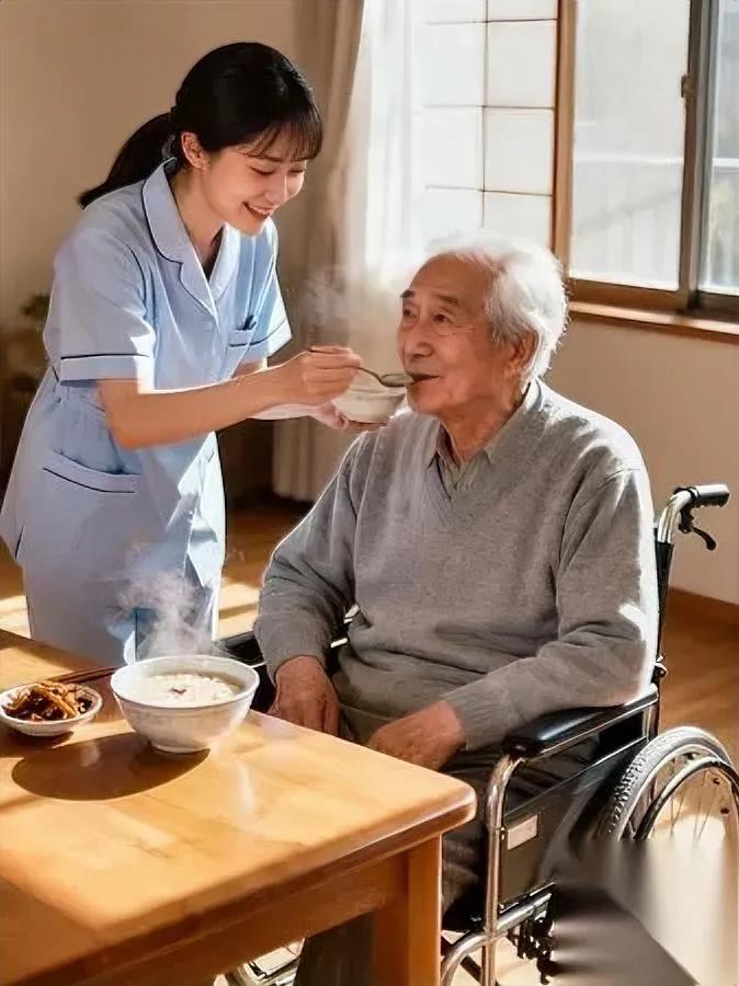 退休大爷摊上大事了！

索赔十万急甩锅保姆？

沈阳的退休大爷张某这下热闹了，四