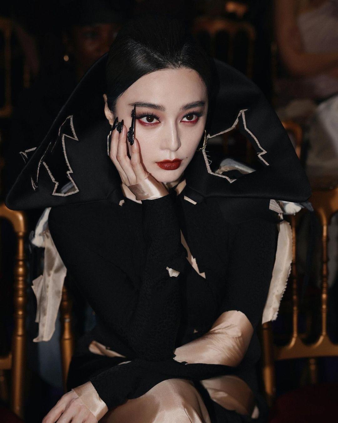 #范冰冰[超话]# 暗夜吸血鬼🧛🧛🧛 ​​​