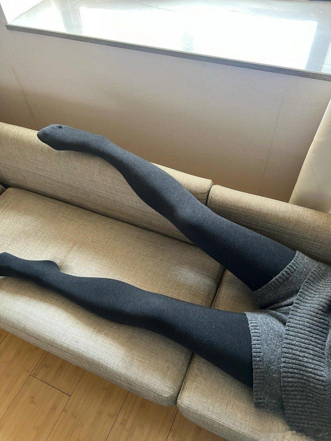 173cm | 终于找到了加长的深灰色连裤袜啦这个深灰色真的好好看哦～ 