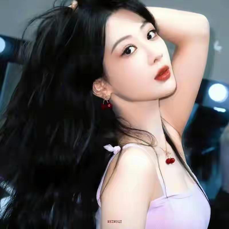 杨紫“少吃多睡戒色”引爆全网！33岁单身女顶流北京豪宅私生活曝光，六字真言戳破千