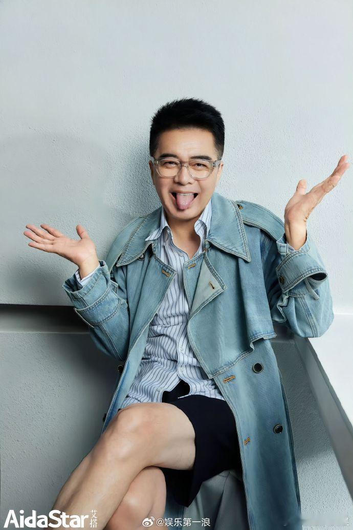 许亚军杂志近照 《人民的民义》祁同伟扮演者许亚军杂志近照，这素在？ ​​​