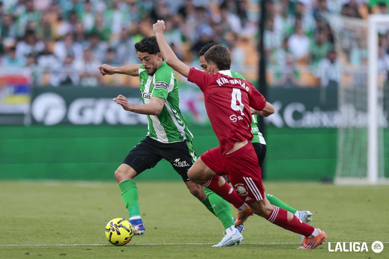 全场|皇家贝蒂斯 2-2 塞维利亚

⚽️16' 安东尼门前补射倒钩首开纪录，1