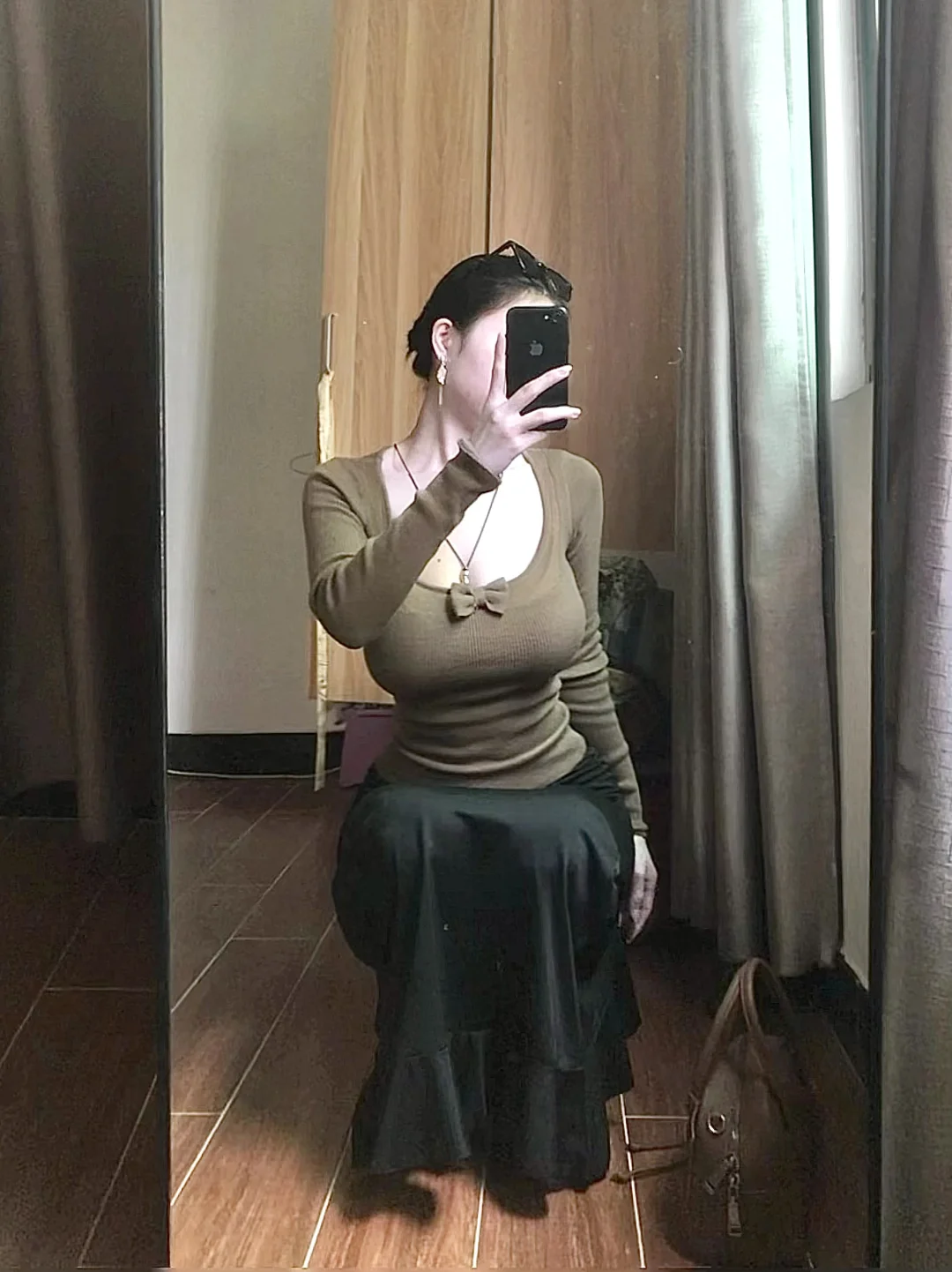 小蝴蝶设计是整件衣服的点缀好嘛！