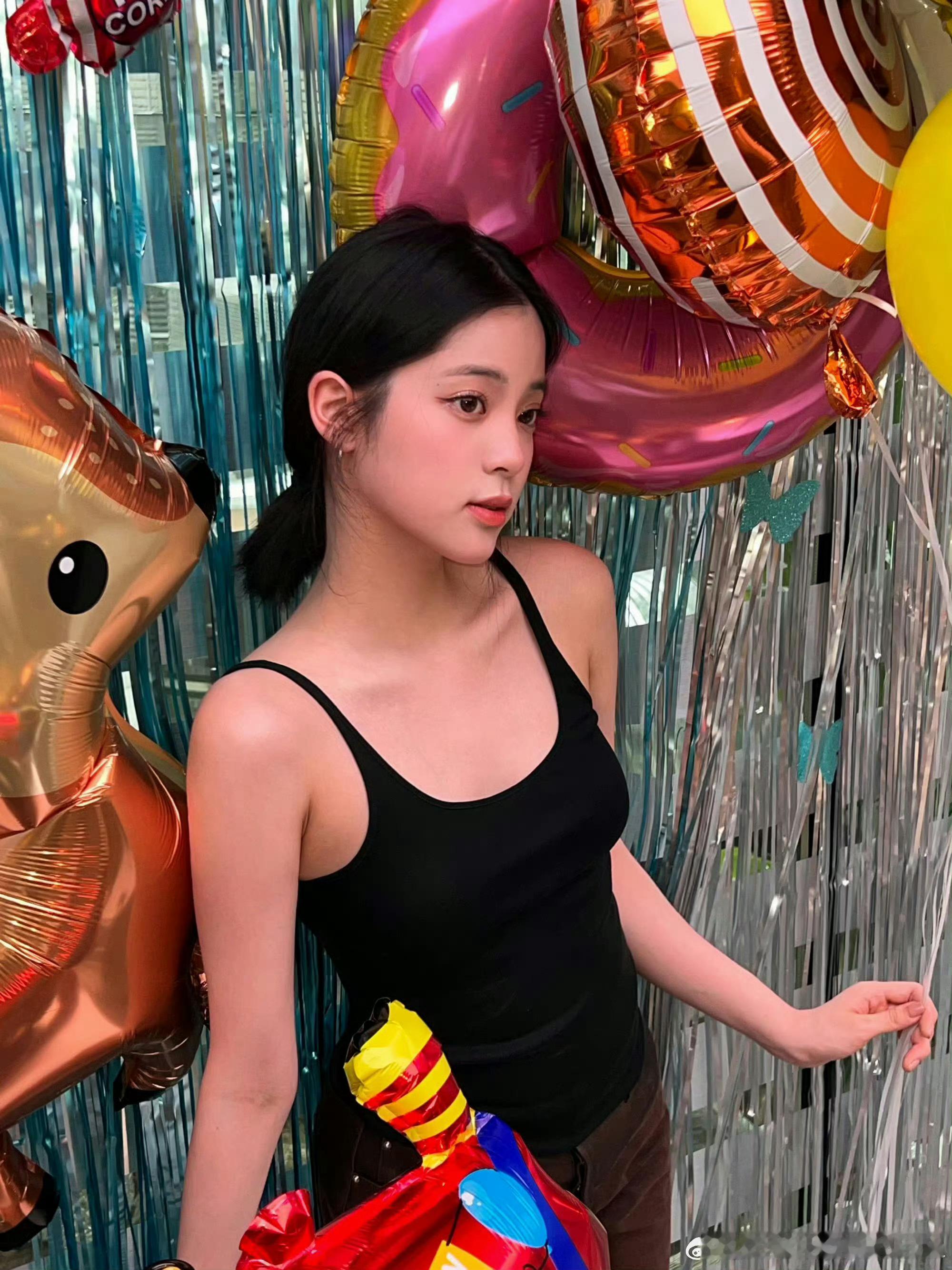 欧阳娜娜吊带合集 
