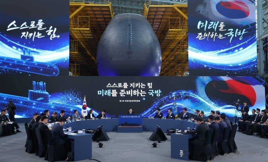 韩国核潜艇计划：政治冲动叠加安全冒险，东北亚风险陡增
 
韩国总统李在明下令加速