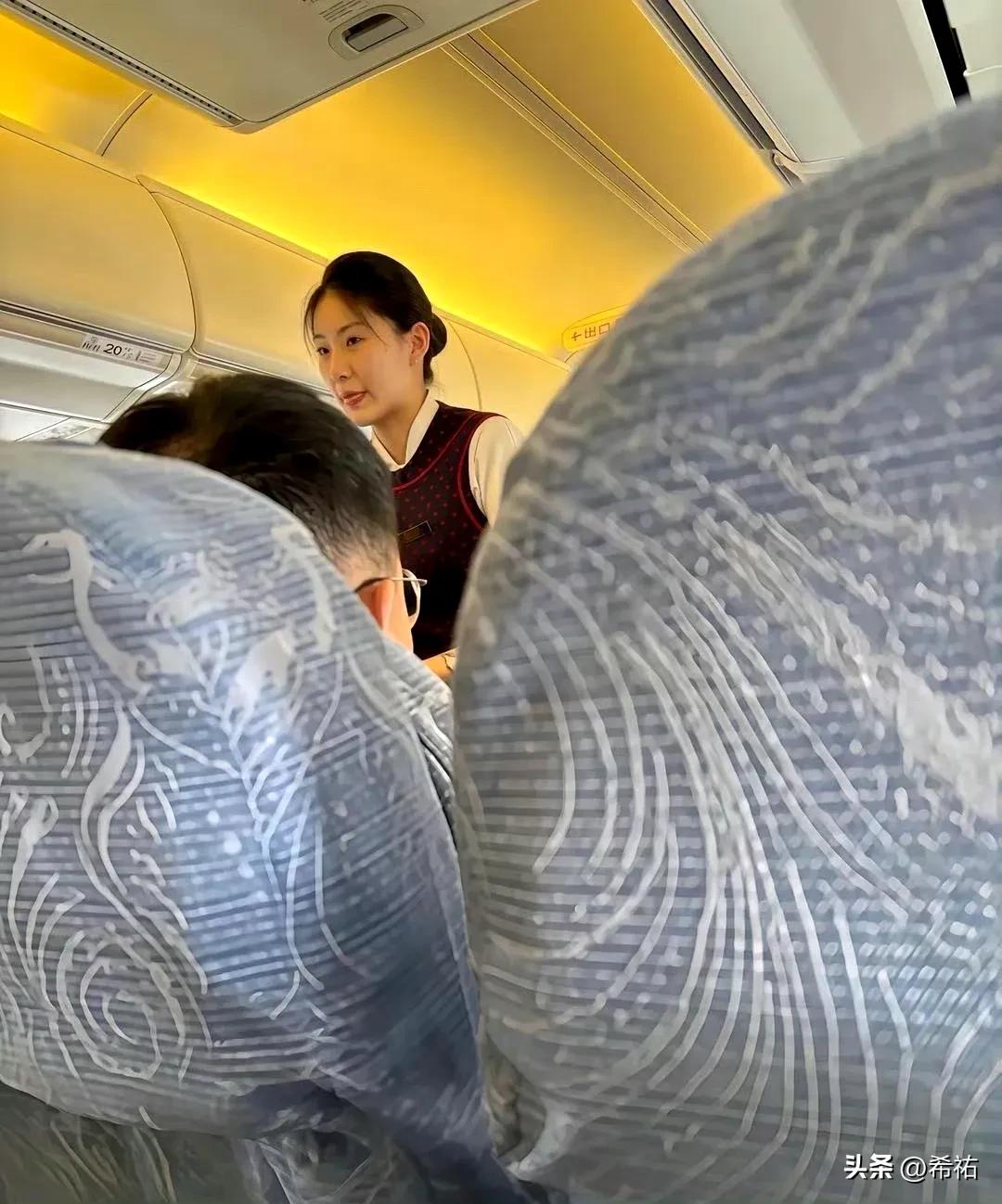 颜值一块，还得看空姐！