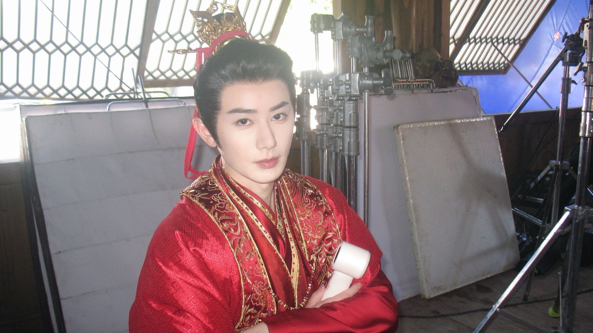 李一桐王佑硕婚了么外卖已送达 王佑硕李一桐把一场婚礼拍出史诗感！精致刺绣、氛围感