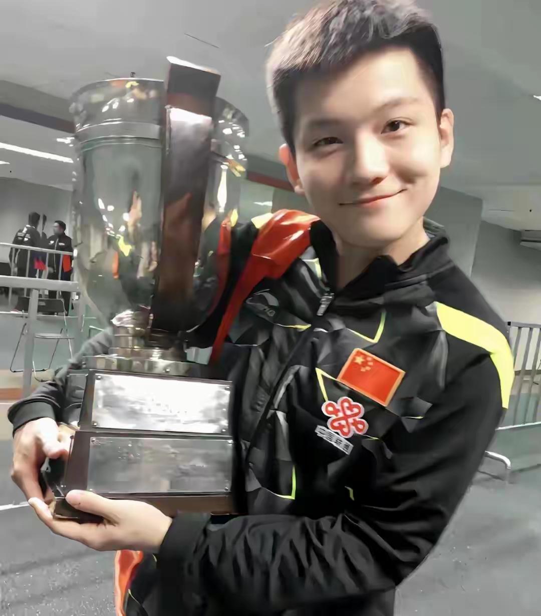 一身戎装为国出征，初心滚烫便不负韶华。

只要心怀热爱、为国争光，即便日后不再征