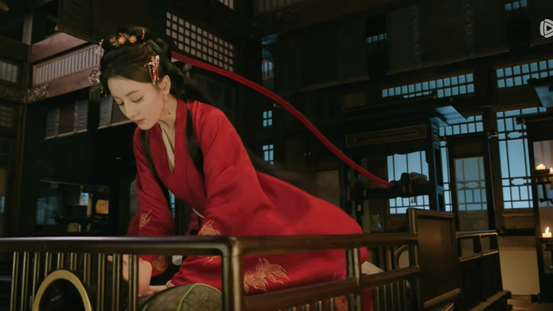 贺思慕段胥姐狗啊这是，弹幕：这是鬼压床哈哈哈哈白日提灯