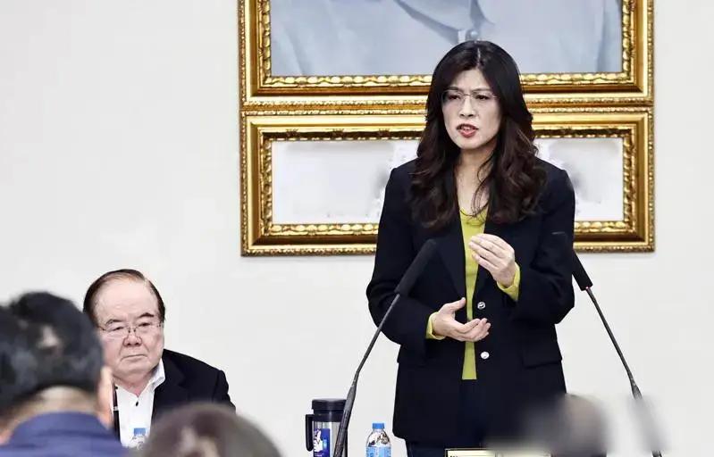 今日郑丽文强调，这次国共智库对接，将聚焦在观光旅游业的合作，还有对于灾难气候变迁