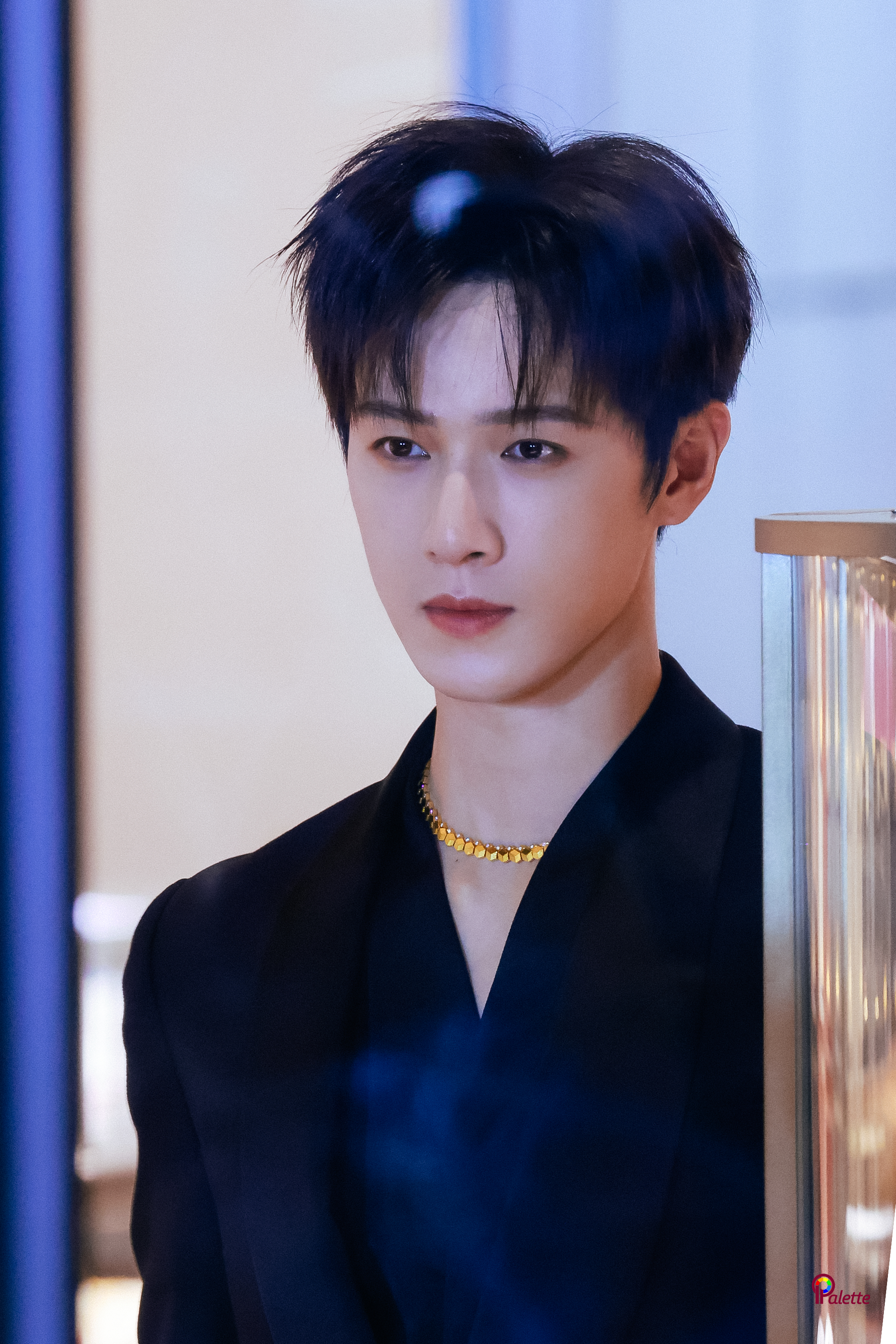 李昀锐 🌲周大福 有这张脸在，无需多言。 