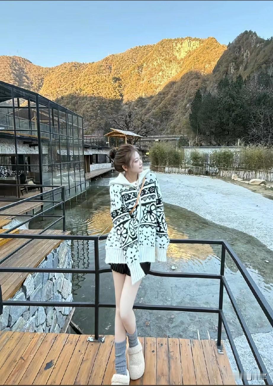 加油，还有一个月，这一年就白费了一年期的自己 苦撑了一年又年 下一年会好的 一年