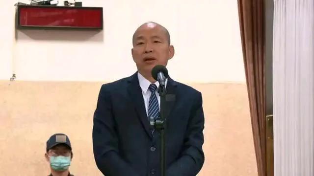 韩国瑜现身823罢免前黄金周造势，痛批台湾诈骗猖獗多人被逼死 台湾823罢免投票