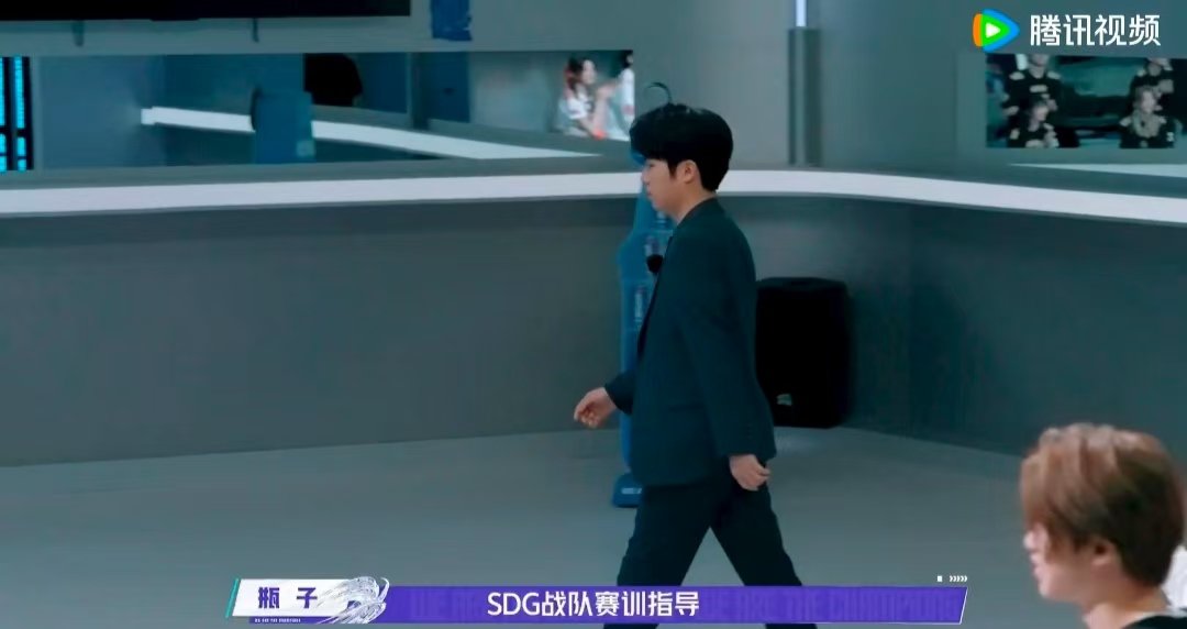 时代少年团教练花海 时代少年团迎来花海当教练，这波操作直接拉满期待值！张真源把他