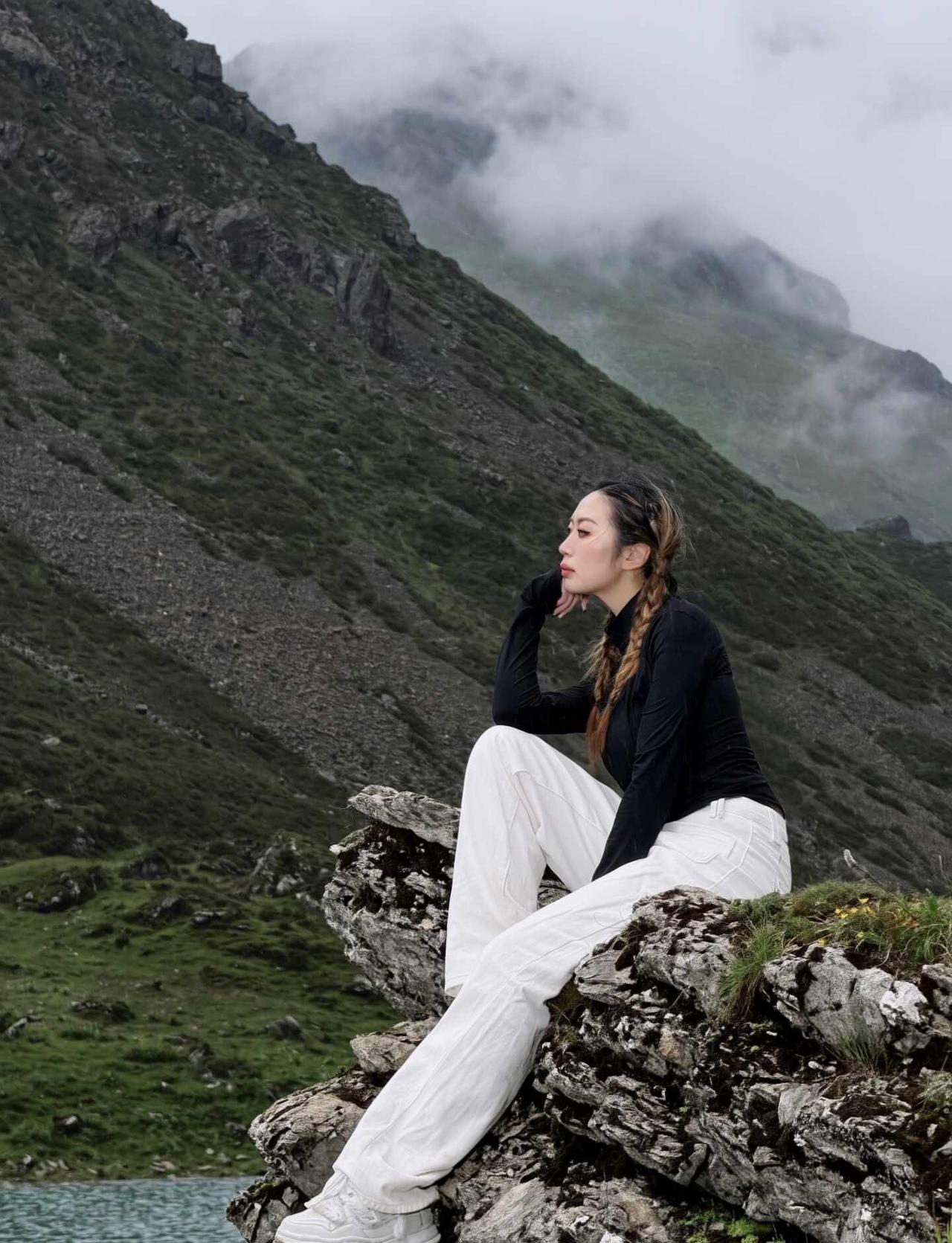 川西｜长海子💐
徒步丈量世界 长海子 与高原同频呼吸 山不向我走来我便向山走去